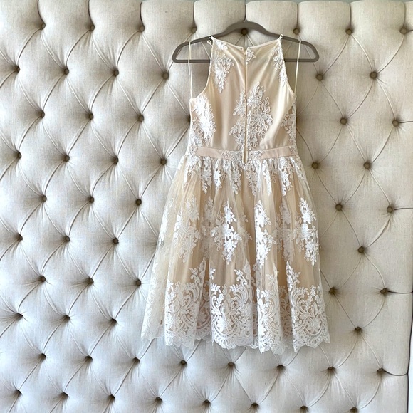 Lace Cocktail dress never worn - Picture 2 of 12